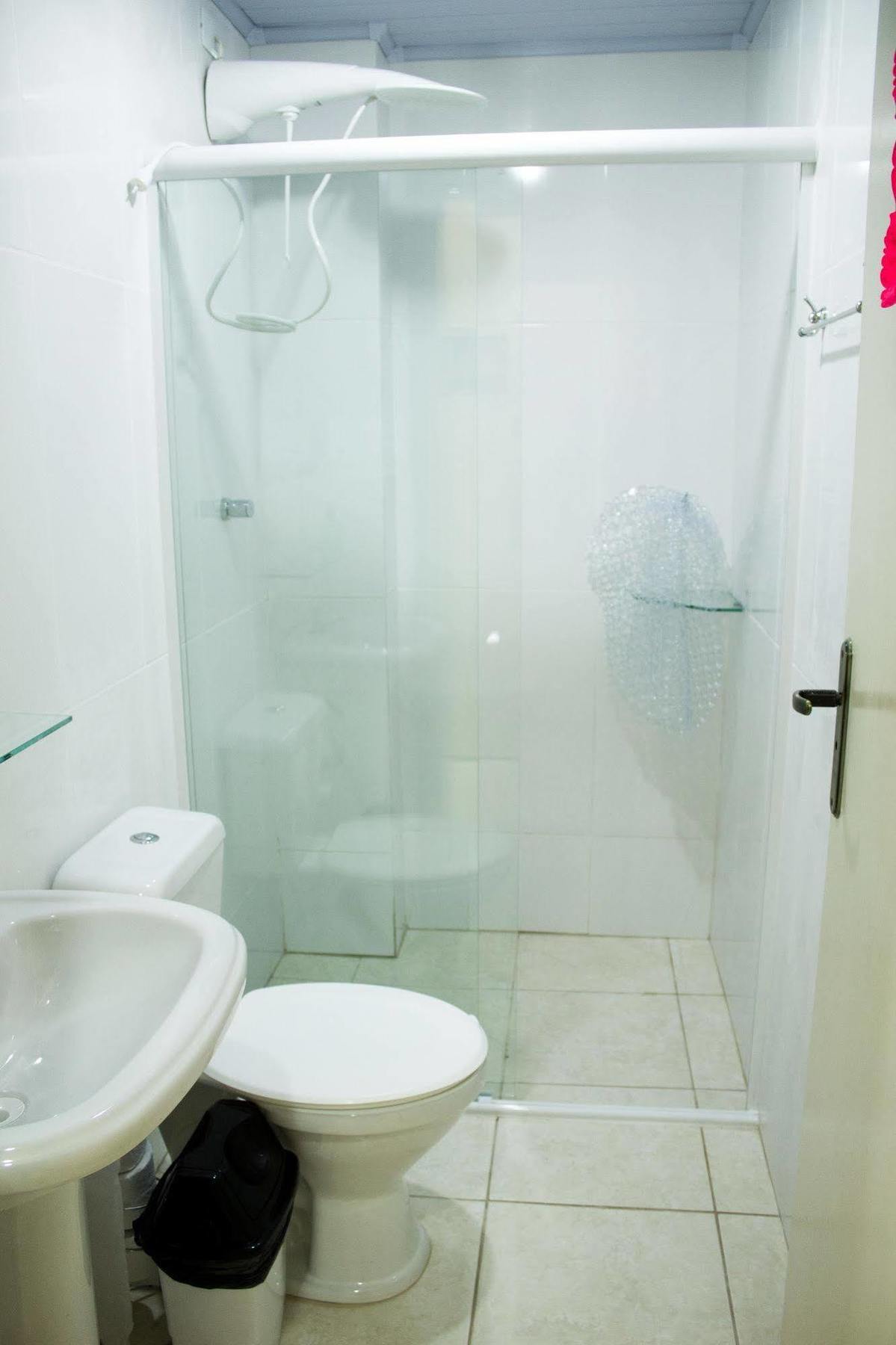Hostel Solluz Куритиба Экстерьер фото